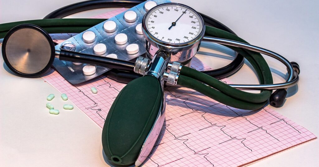 blood pressure monitor, high blood pressure, stethoscope, ecg, electrocardiogram, frequency, curve, heartbeat, health, heart, health check, cardiology, blood pressure, blood circulation, examination, circuit, rhythm, medical examination, medicine, tablets